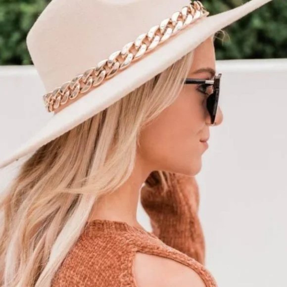 WIde BRIM FASHION HAT W/ CHAIN ACCENT ivory - Picture 1 of 9